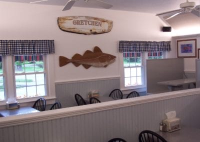 dining area of JT's Seafood